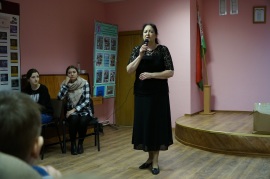 Поет Валентина Гончарова